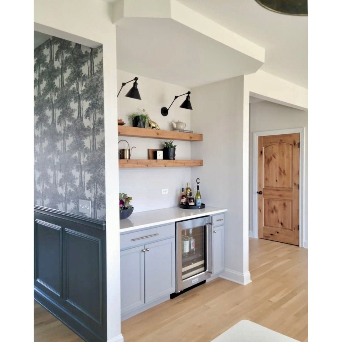 Rustic Knotty Alder Arch Top Interior Door - Krosswood